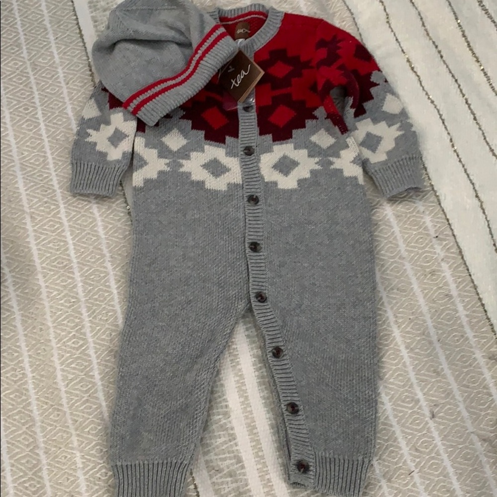 Sweater jumpsuit romper 3-6mo NWT